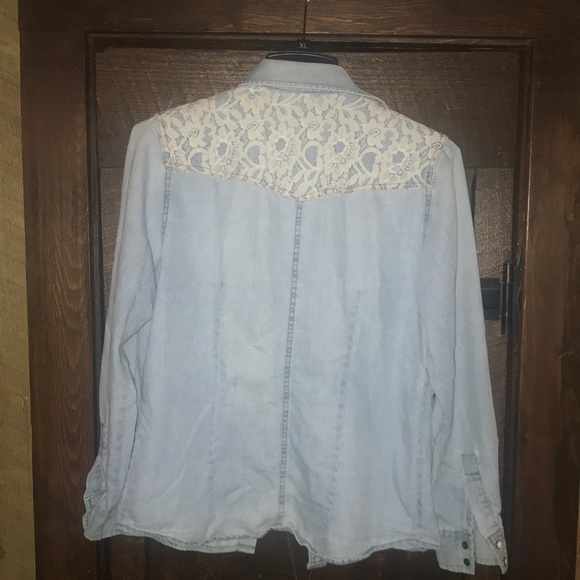 Women’s Jean Shirt - Picture 2 of 2